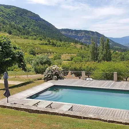 Hébergement de vacances Maison Authentique En Drôme Provençale *