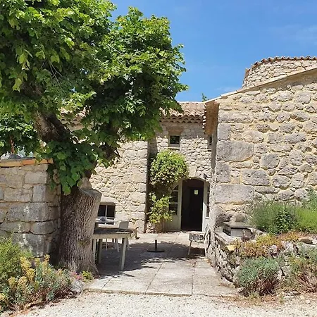 Hébergement de vacances Maison Authentique En Drôme Provençale *