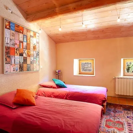 Hébergement de vacances Maison Authentique En Drôme Provençale *