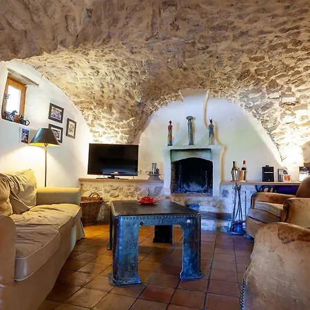 Hébergement de vacances Maison Authentique En Drôme Provençale *