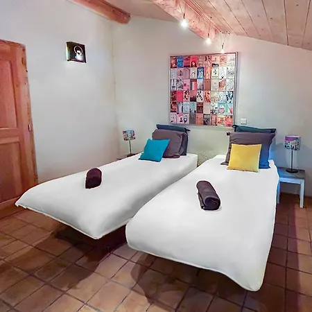 Hébergement de vacances Maison Authentique En Drôme Provençale *